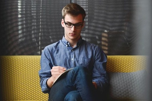 Kaip sumažinti mėnesines įmokas refinansuojant paskolas?
